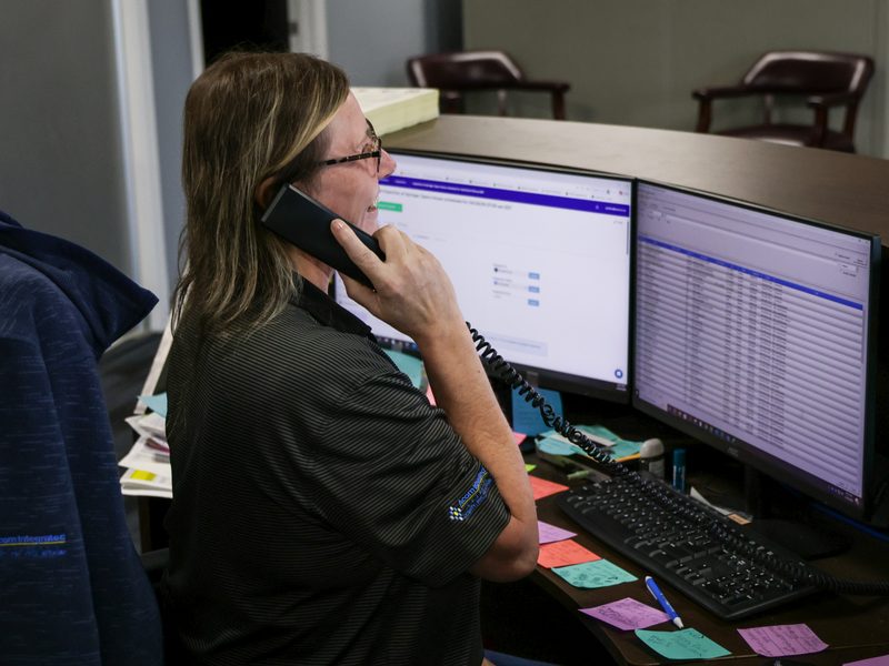 Live operator on the phone verifying an alarm