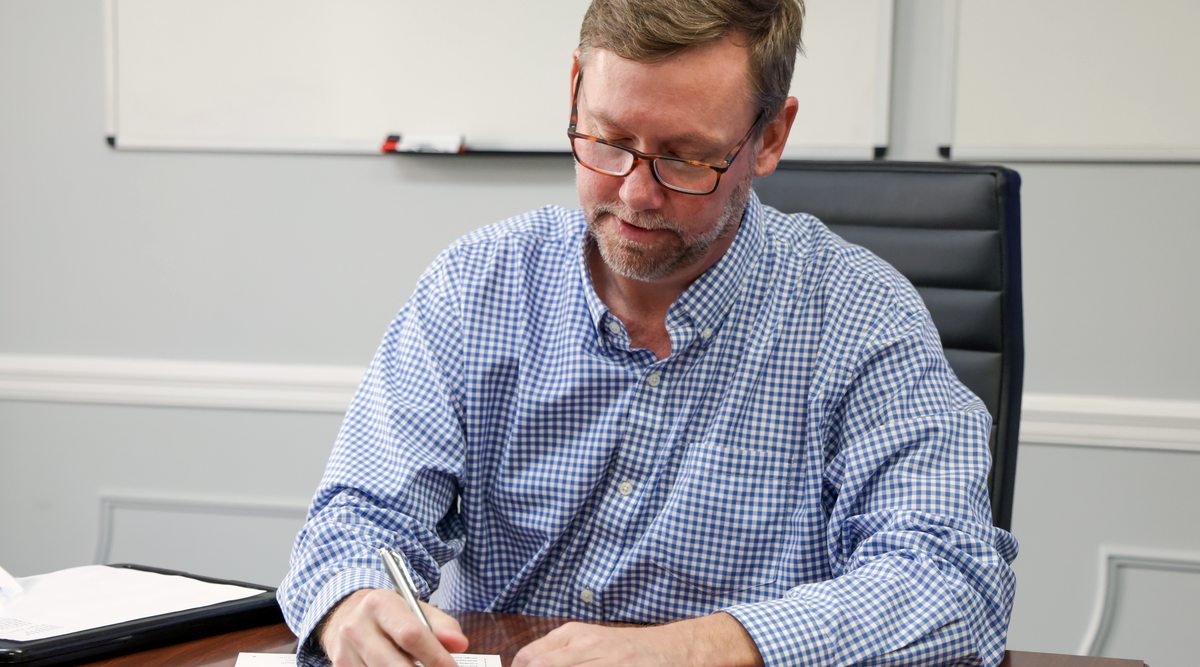 Owner signing with confidence